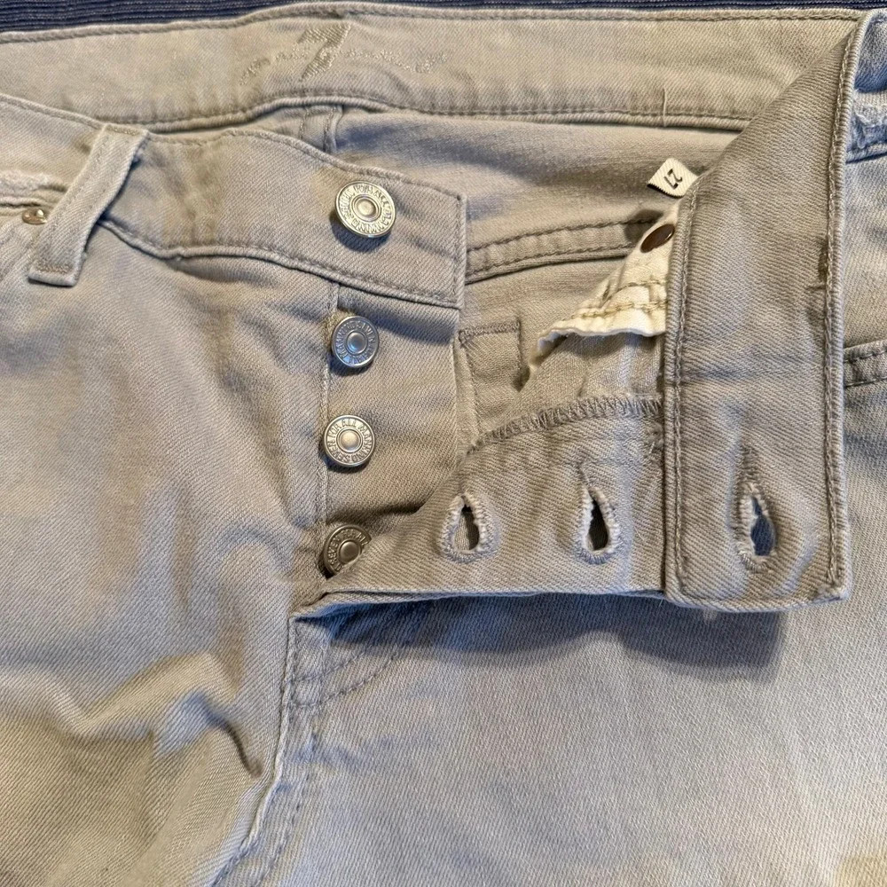 7 For All Mankind Tan Distressed Denim Shorts Button Fly Low Rise Size 27 Gray